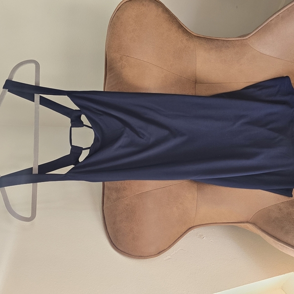 B. Darlin Sleeveless Square-Neck Crossed Tie-Back Sheath Dress - Picture 4 of 6